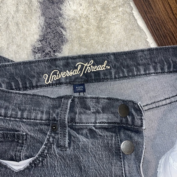 Universal Thread Jeans - Picture 3 of 4